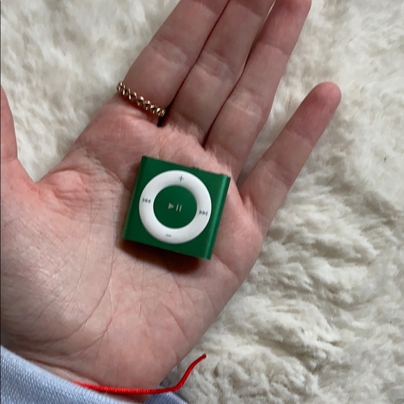 Apple iPod Nano Green - Picture 3 of 4
